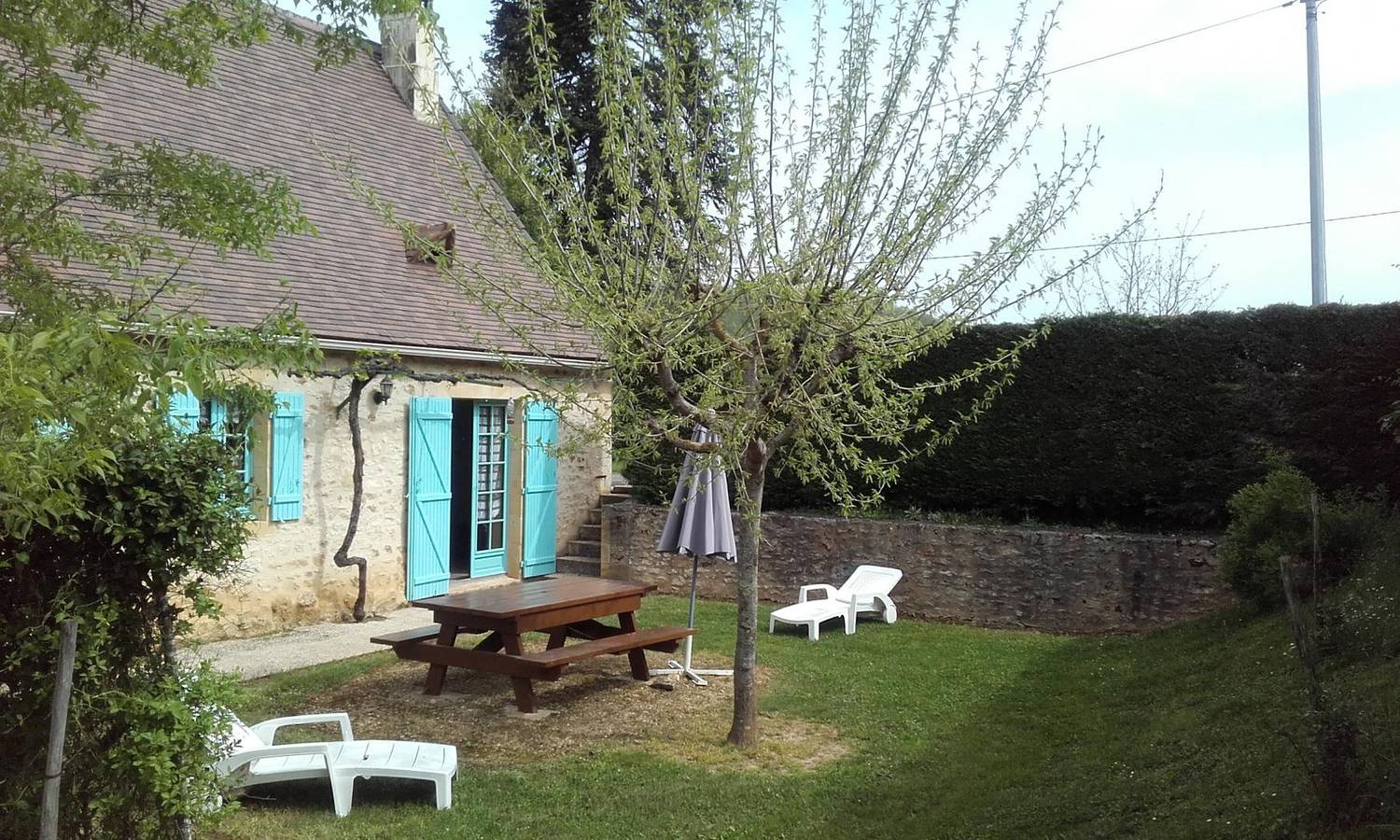 Gîte für 4 Personen mit Whirlpool in Saint-Avit-Rivière, Périgord Pourpre
