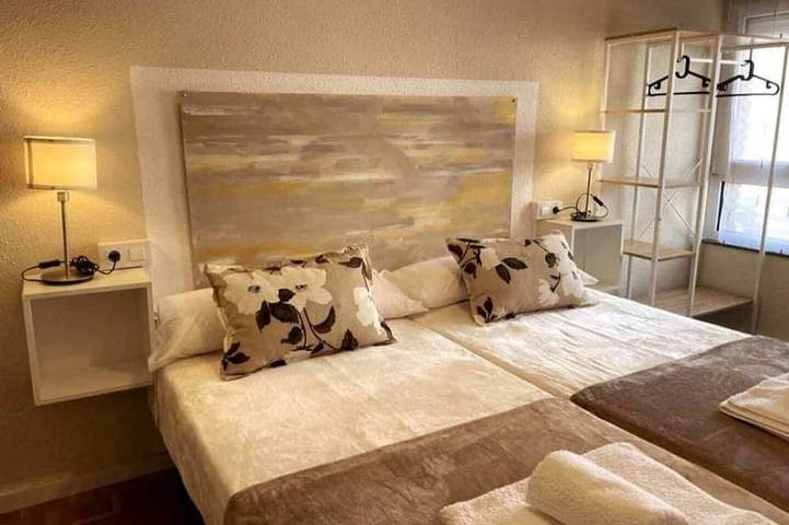 Ferienwohnung für 10 Personen, mit Balkon - 1