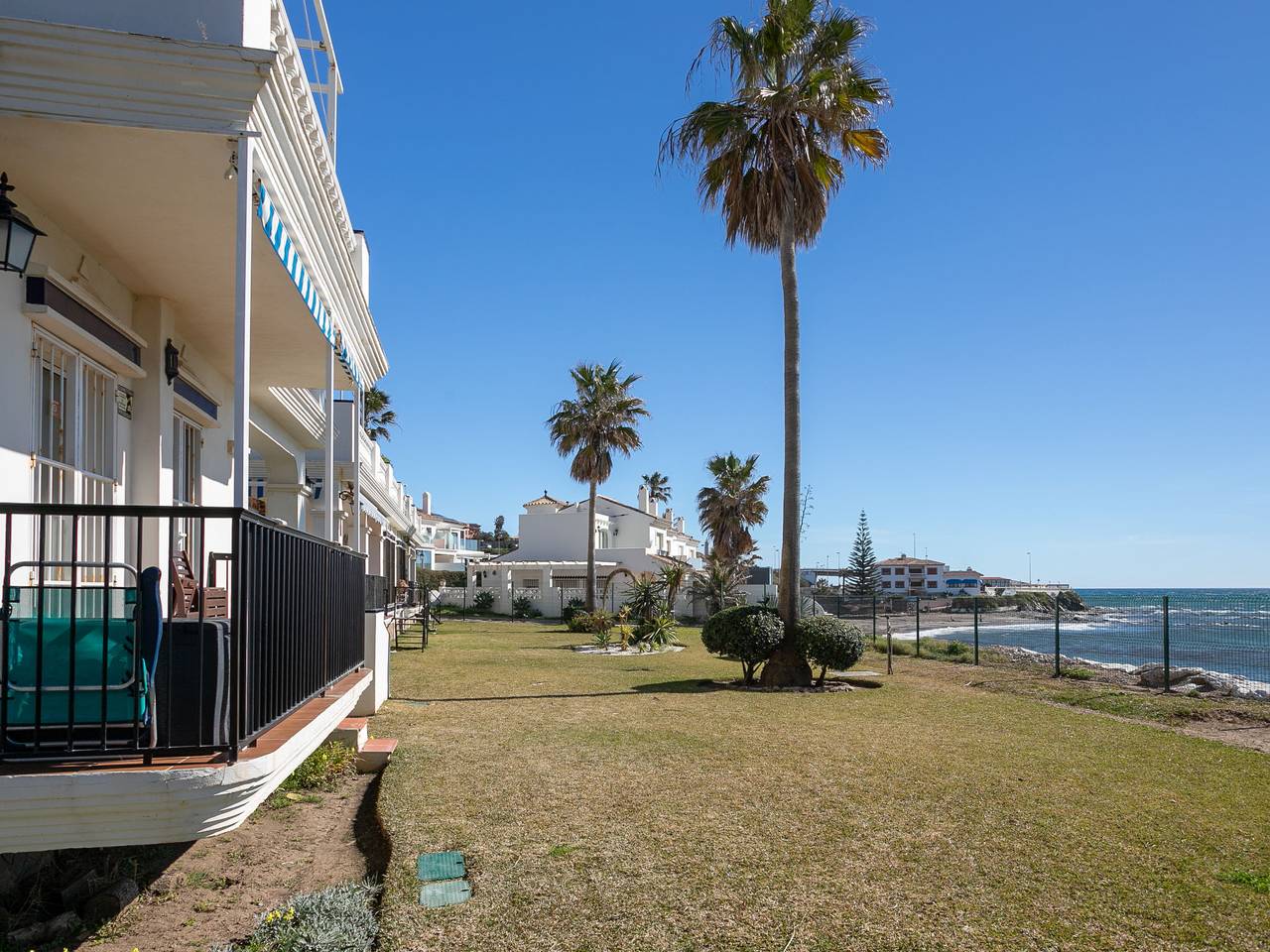 Geheel appartement, El Faro on the Beach in El Faro, Mijas