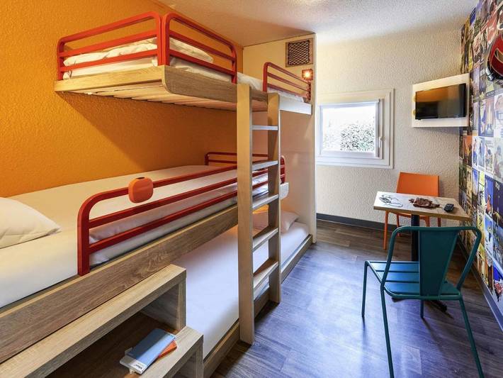 Hôtel pour 2 personnes, avec Terrasse ainsi que Jardin et Vue à Collégien (Seine-et-Marne) - 4