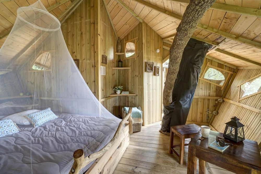 Tree-house Forest Camp 5/6p 2Bdrms in Pierrefitte-sur-Sauldre, Sologne