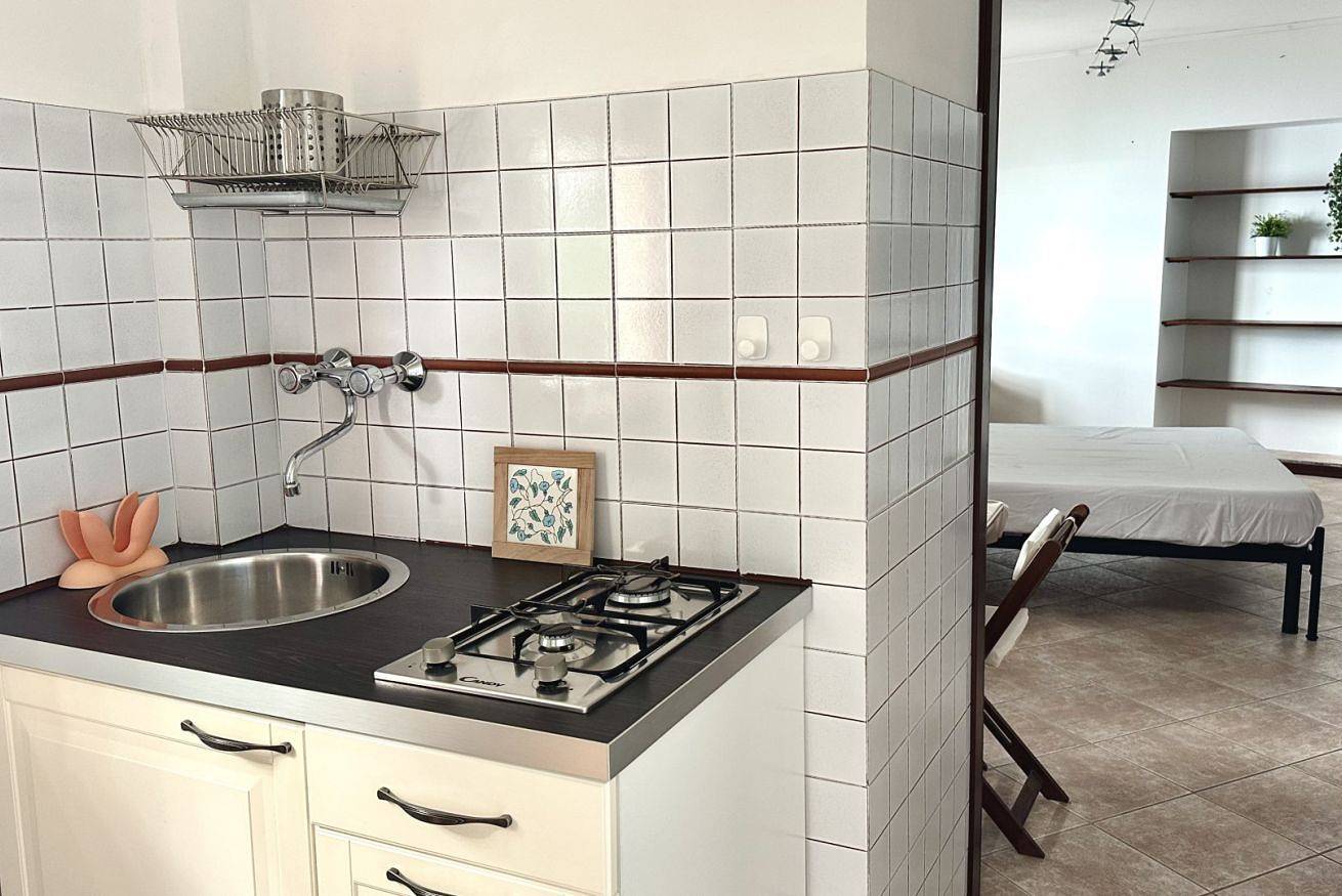 Apartamento entero, S296 - Sirolo, studio flat in the center with sea view in Sirolo, Riviera del Conero