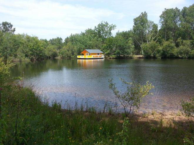 Bateau pour 4 personnes, avec jacuzzi et jardin en Nouvelle-Aquitaine - 2