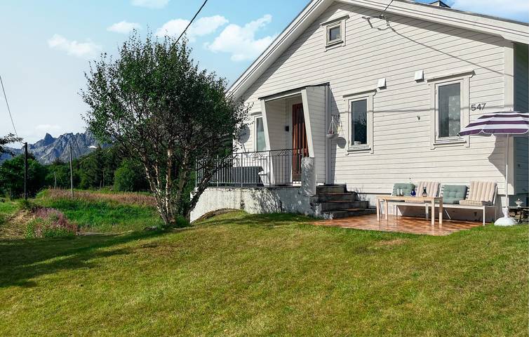 Ferienhaus für 7 Personen, mit Terrasse und Garten in Nordland - 2