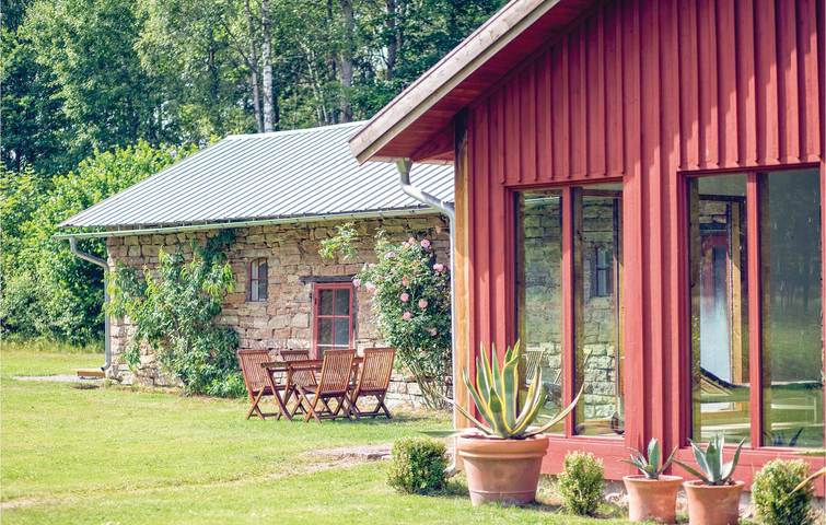 Ferienhaus für 5 Personen, mit Terrasse und Whirlpool sowie Garten und Pool auf Öland - 2