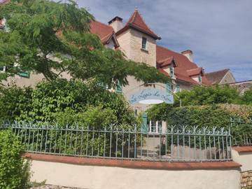 Chambre d’hôte pour 2 personnes, avec terrasse ainsi que jardin et vue à Blars