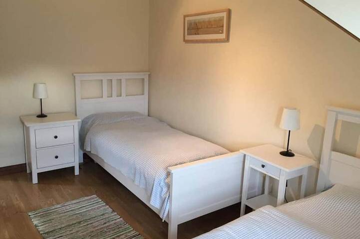 Location de vacances pour 4 personnes, avec Terrasse et Jardin à Jugon-les-Lacs - 3