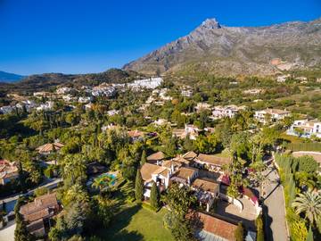 Villa for 15 People in Marbella West, Marbella, Photo 2