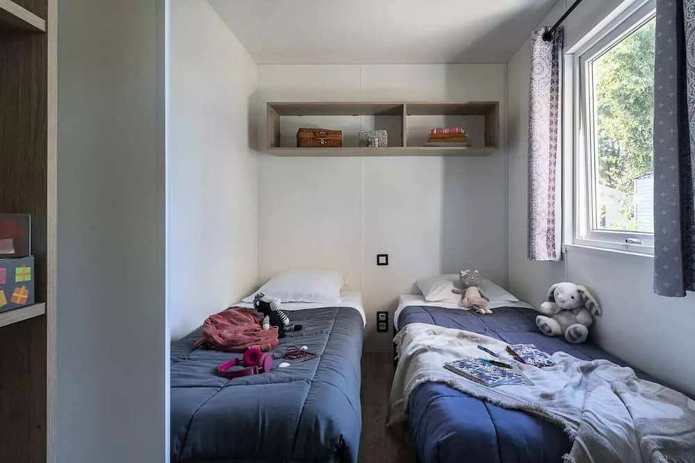 Mobil Home Confort 4 Pièces 6 Personnes in Lannion, Ceinture Dorée
