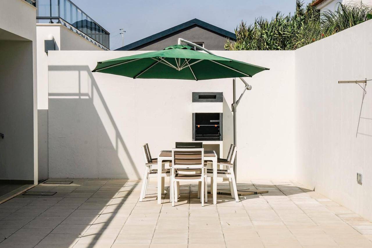 Three-Bedroom Villa in Praia do Salgado, São Martinho do Porto