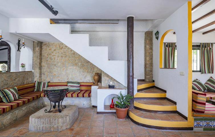 Reizende 2-Zimmer-Wohnung mit Pool und Terrasse in Jimera de Líbar in Jimera de Líbar, Málaga Provinz