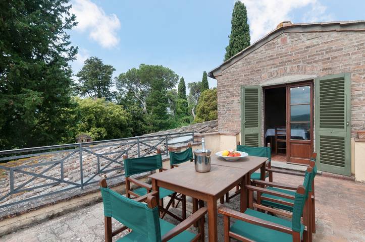 Apartamento 'La Torre' con piscina compartida, terraza privada y Wi-Fi in Montespertoli, Provincia de Firenze
