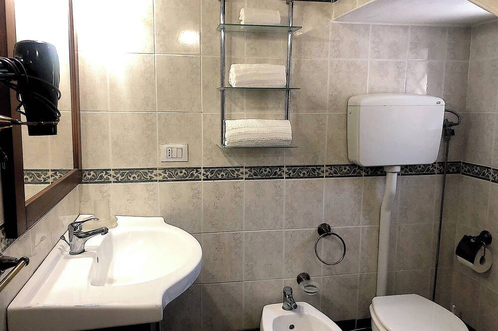 Armani Estates The Castle in Altavilla Milicia, Palermo Province