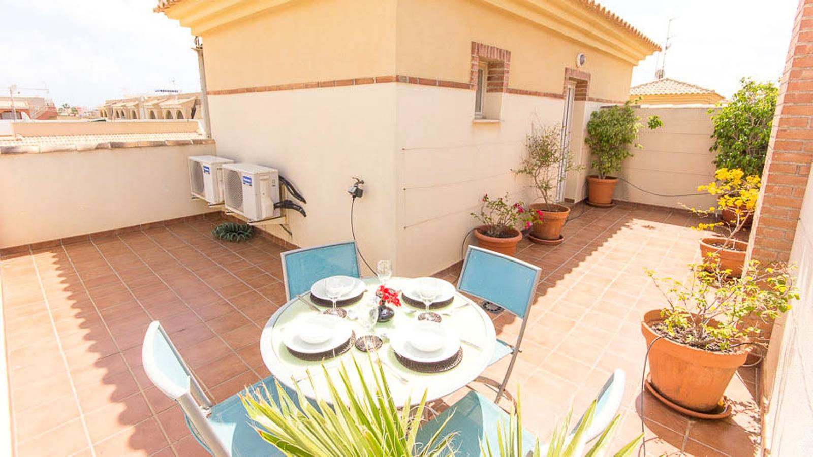 Entire apartment, Spacious apartment in Los Alcázares, 101 m² with pool. in Pueblo Patricia, Los Alcázares