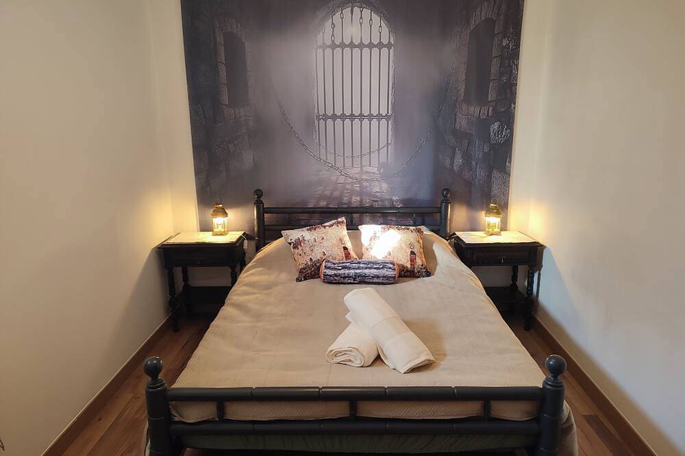 Medieval Stone 5-bedroom house in charming Sintra for your getaway in São João das Lampas e Terrugem, Costa de Lisboa