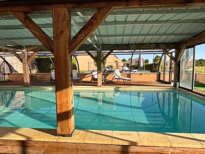 Gîte pour 11 personnes, avec vue et bassin pour enfant ainsi que jardin et piscine, animaux acceptés à Pouligny-Notre-Dame - 2