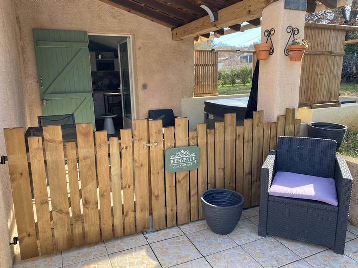Appartement de vacances pour 3 personnes, avec jardin et jacuzzi - 1