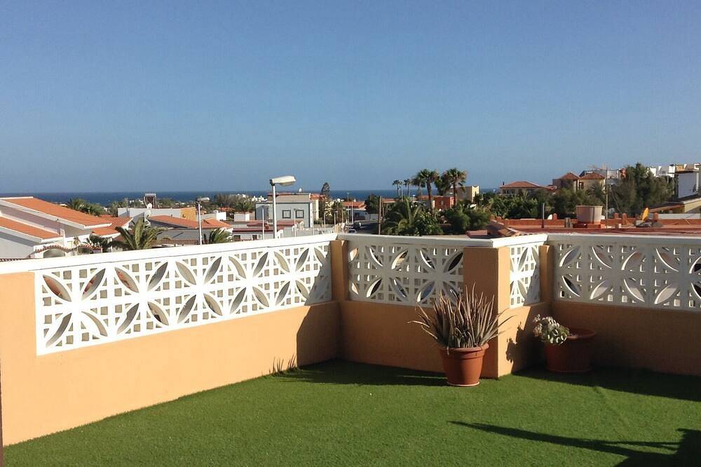 Entire apartment, Apartment with Wifi and Air Conditioning in Tarajalejo, Tuineje