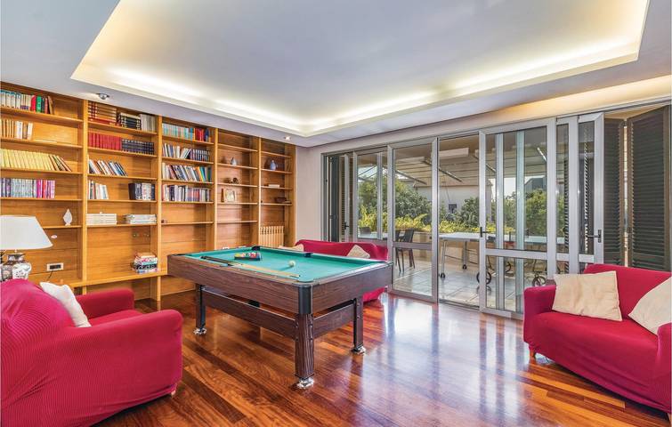 Ferienhaus für 18 Personen, mit Sauna und Terrasse in Pula - 3