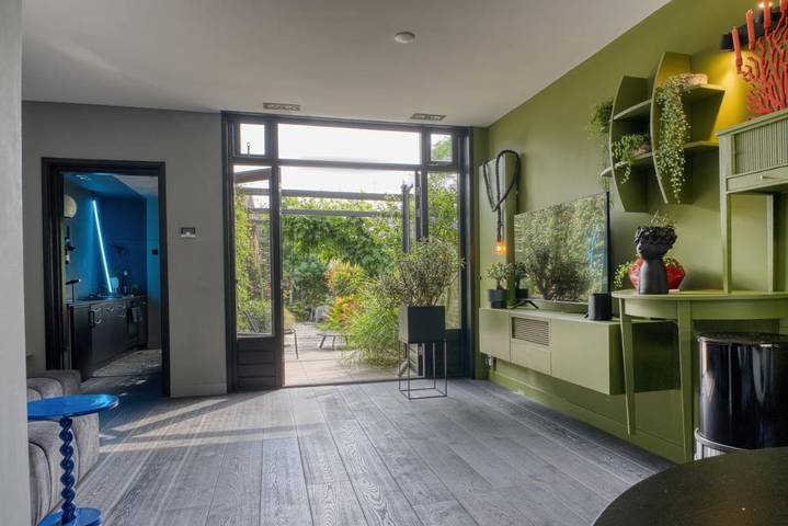 Vakantiehuis voor 2 personen, with Terras and Tuin as well as Uitzicht in Alphen aan den Rijn