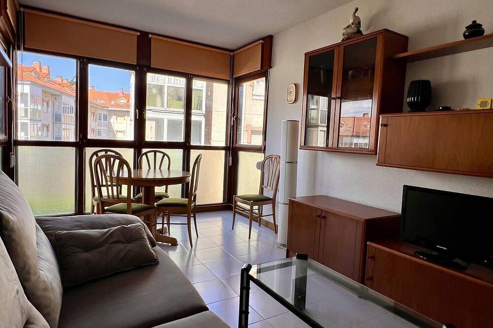 Apartamento entero, Acogedor apartamento con garaje en Loredo in Loredo, Ribamontán al Mar