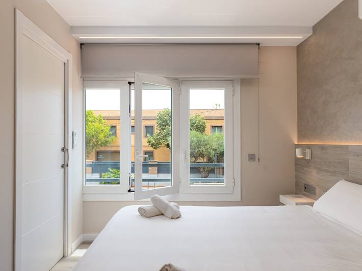 Ganze Wohnung, Helle Wohnung mit Poolblick in Vilassar de Mar in Vilassar de Mar, Maresme