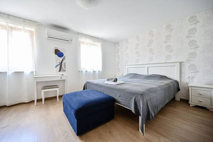 Familienferienhaus mit Schwimmbad, Sauna ˛& Spielzimmer in Istrien, pet friendly in Krnica, Marčana