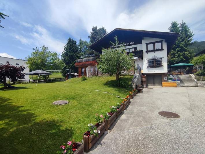 BnB für 12 Personen, mit Balkon und Terrasse sowie Garten und Ausblick in Radstadt