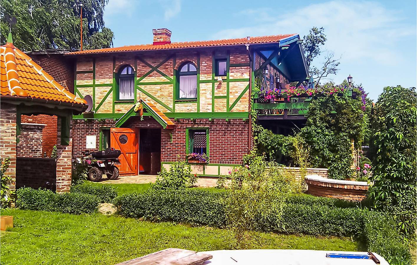 Ganze Ferienwohnung, Ferienwohnung für 4 Personen mit Terrasse in Slowinzischer Nationalpark
