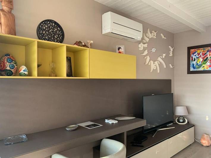 Gîte pour 4 personnes, avec Balcon et Terrasse ainsi que Jardin et Vue à Reggio de Calabre - 3