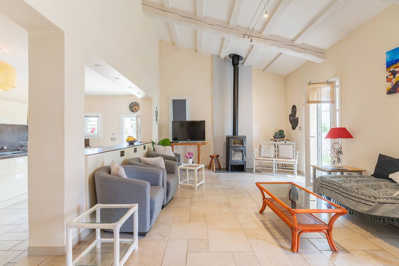 Maison traditionnelle 'Coeur De Lavande' avec piscine privée, jardin clot et Wi-Fi in Vinon-sur-Verdon, Région de Brignoles