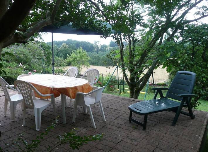 Gîte pour 6 personnes, avec jardin et terrasse, animaux acceptés