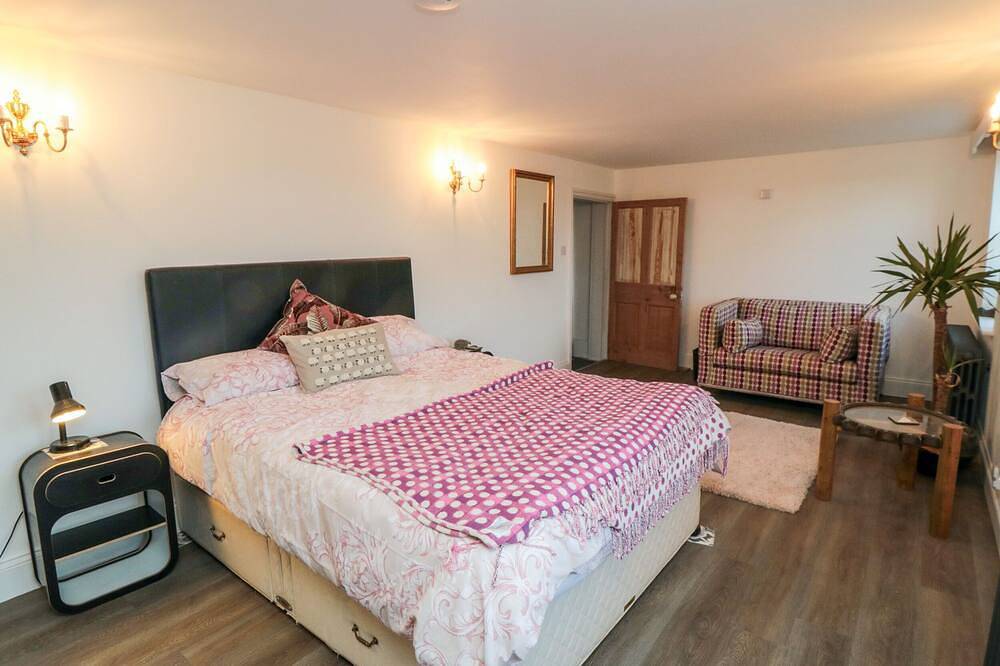 The Grange, pet friendly, with open fire in Goathland in Goathland, North York Moors National Park