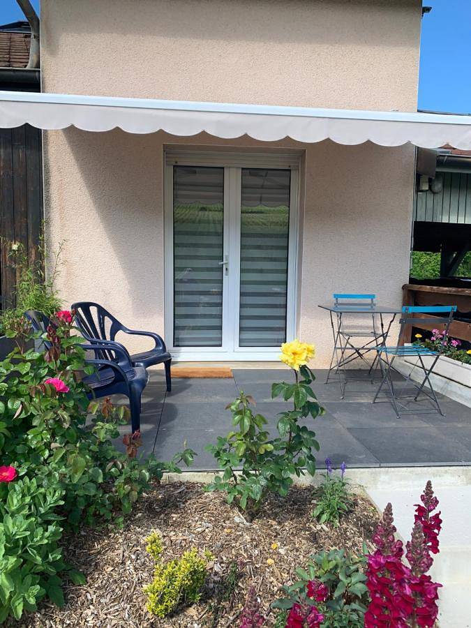 Appartement entier, Le gite des vignes Studio tout confort 1 chambre dans le vignoble Franche Comte Arbois in Arbois (homonymie), Jura Francais