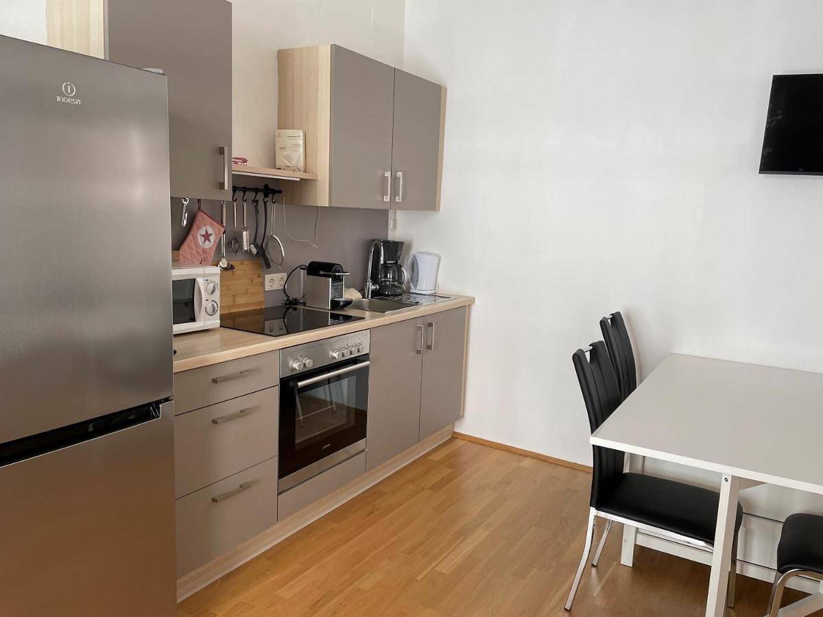 Ganze Wohnung, One-Bedroom Apartment in St. Pölten, Mostviertel