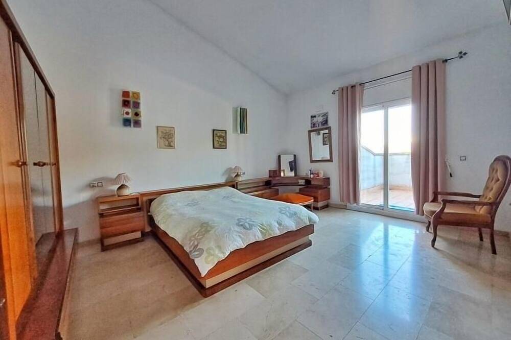 Villa Xaloc · 6 bedrooms · 9 beds · 3 baths in Maçanet de la Selva, Costa Brava
