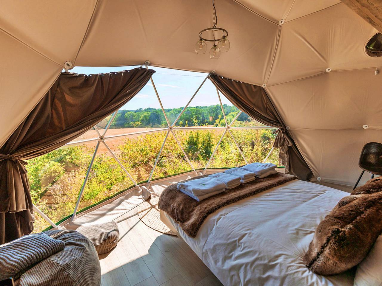Scotney Luxury Dome in Chiddingstone, Kent