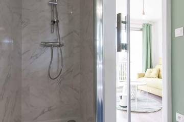 Appartement De Vacances pour 2 Personnes dans Villeurbanne, Lyon et ses environs, Photo 4