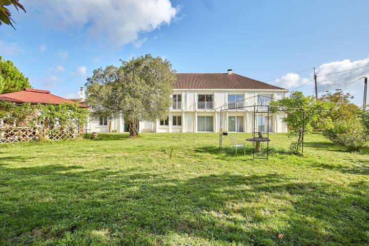 Maison de vacances pour 15 personnes, avec Balcon et Terrasse ainsi que Jardin et Piscine dans le Lot-et-Garonne - 2