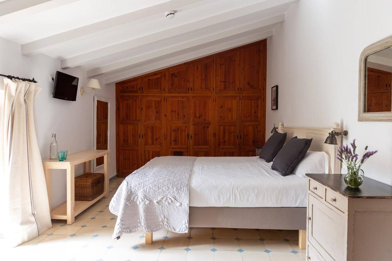 Habitación 'Doble - Estandar' con piscina compartida, Wi-Fi y aire acondicionado. in Sa Cabaneta, Marrachí