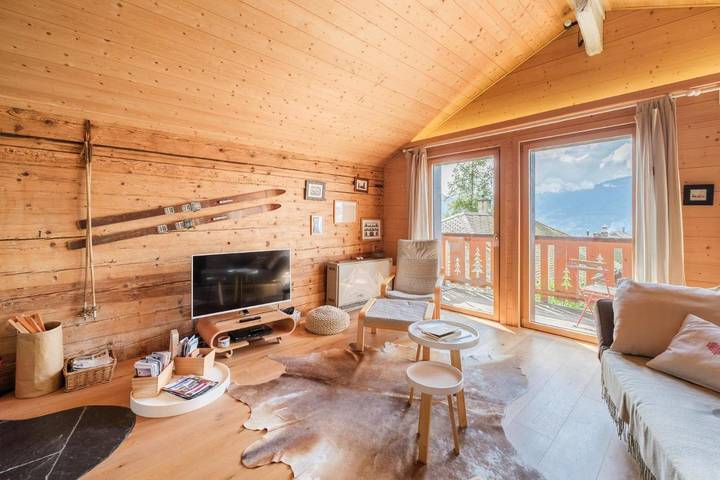 Gîte pour 4 personnes, avec vue et balcon à Bex - 2