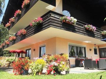 Ferienwohnung für 6 Personen, mit Sauna und Garten sowie Terrasse und Pool am Millstätter See