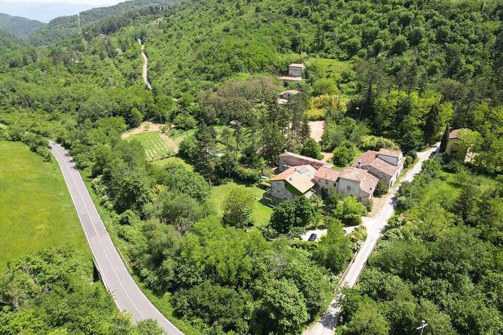 Gîte pour 15 personnes, avec Jardin à Castiglione dei Pepoli