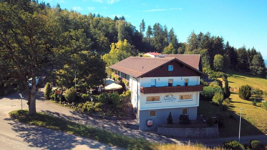 Hotel für 2 Personen, mit Balkon und Terrasse in Bühl