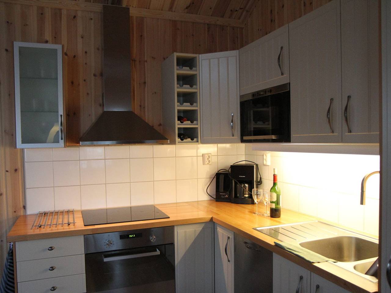 Skidor, bastu och Scandinavian Serenity Chalet in Vitsand, Värmland