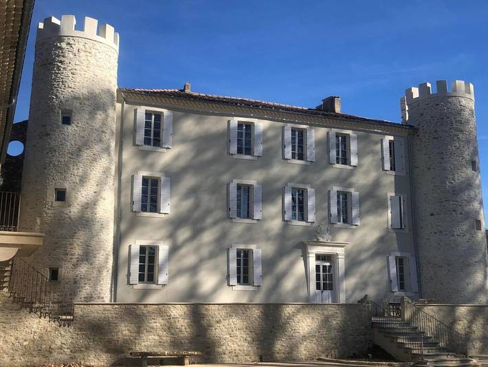 Chambre d’hôte pour 34 personnes, avec vue ainsi que jardin et piscine dans Dentelles de Montmirail - 4