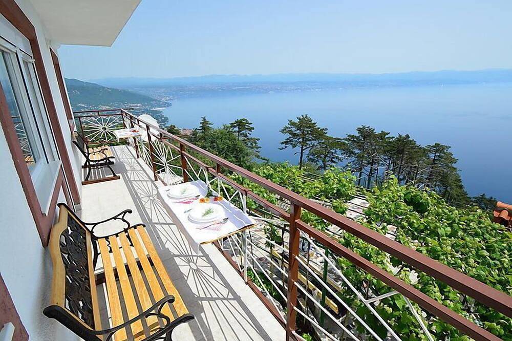 Ganze Wohnung, Ferienwohnung Josip by Interhome in Medveja, Opatija Riviera