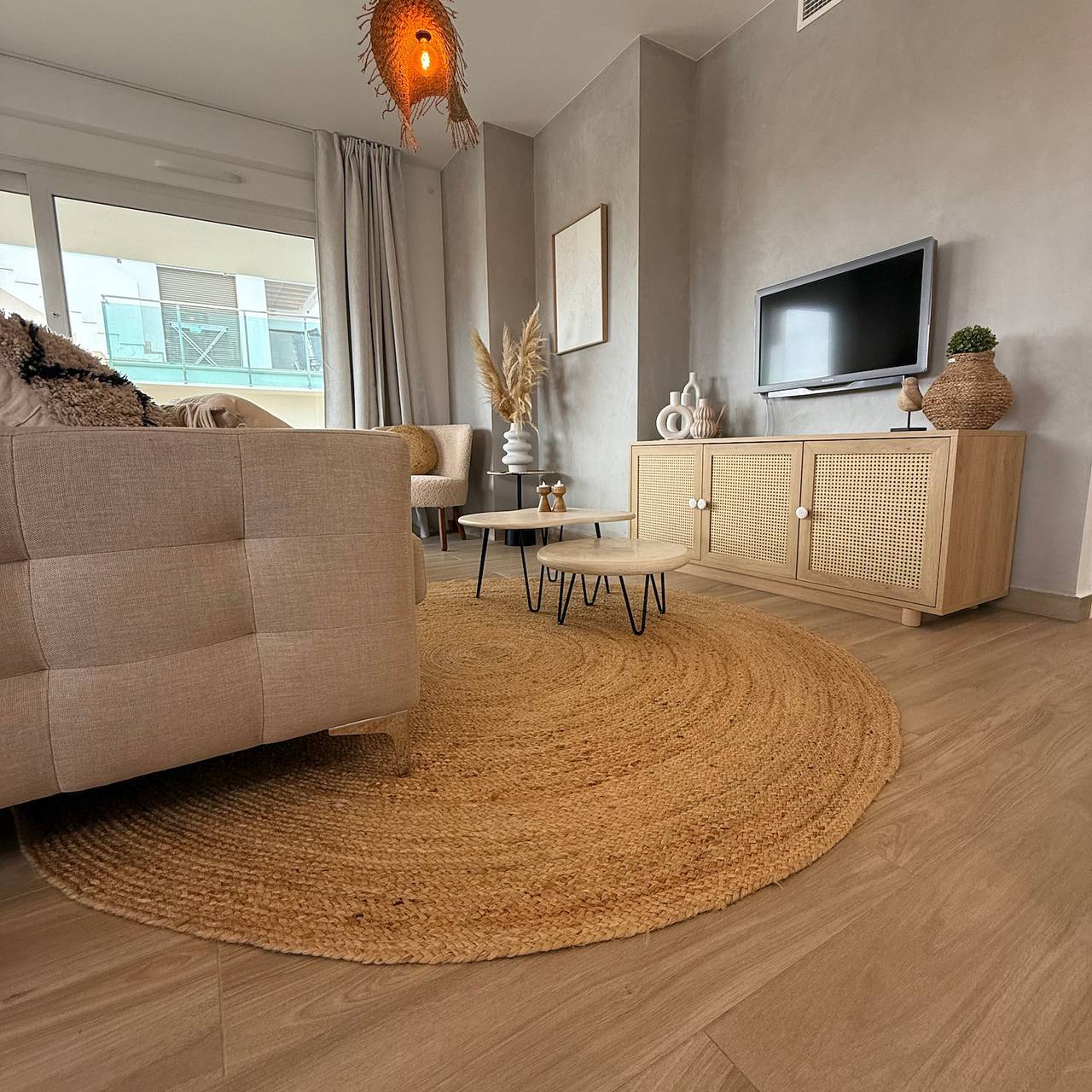 Apartamento entero, Apartamento 'Casa Paloma Blanca' con Vistas a la Montaña, Wi-Fi y Aire Acondicionado in Laguna Green, Orihuela