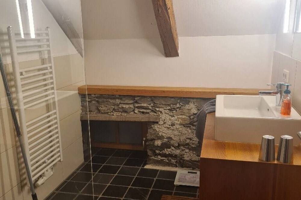 Ganze Wohnung, Urtümliches Bauernhaus inmitten des Gailtals in Gailtaler Alpen, Kirchbach