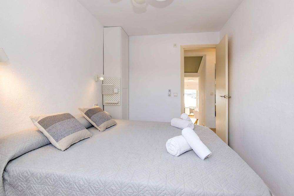 Entire apartment, Villa Gavines down with Wifi Terrace sea view in S'Algar, Sant Lluís